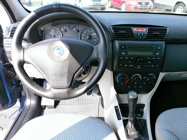 _stilo přístrojovka.jpg