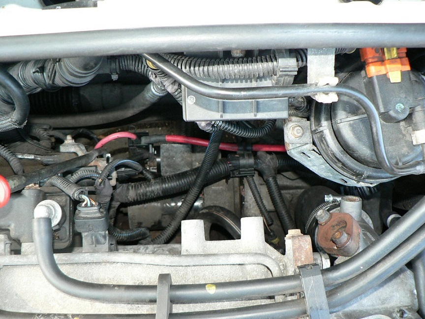 vzniklý prostor po odstranění EGR a podtlaku