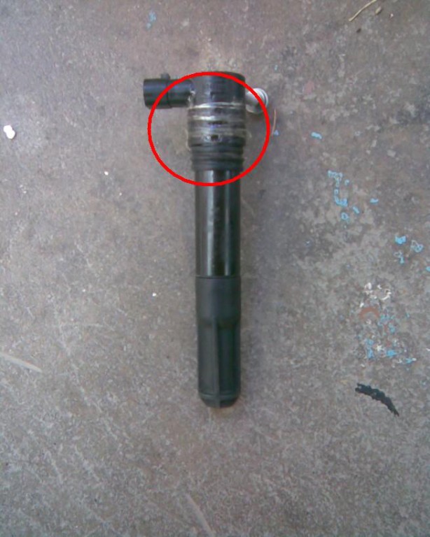 "opravená" cievka omotana sklením rovingom a presítena epoxidovou živicou