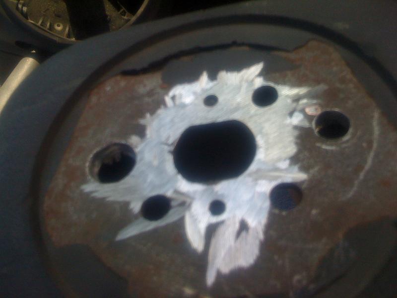 upravenej střed volantu