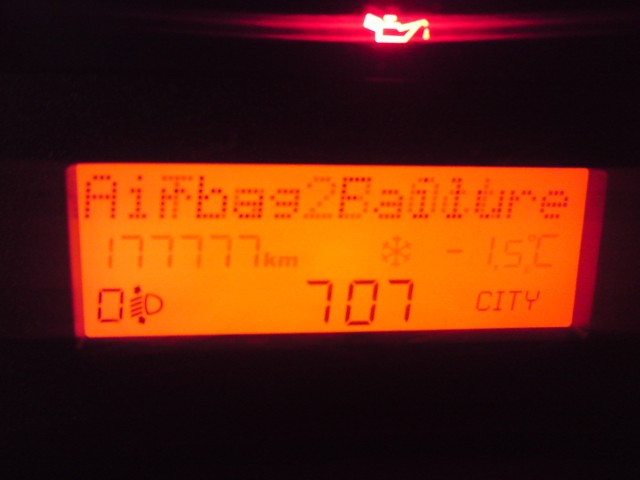 sa mi paci ako svietii olej