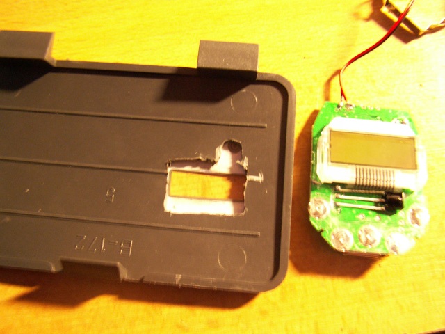 Črevá prehrávača, výrez na displej