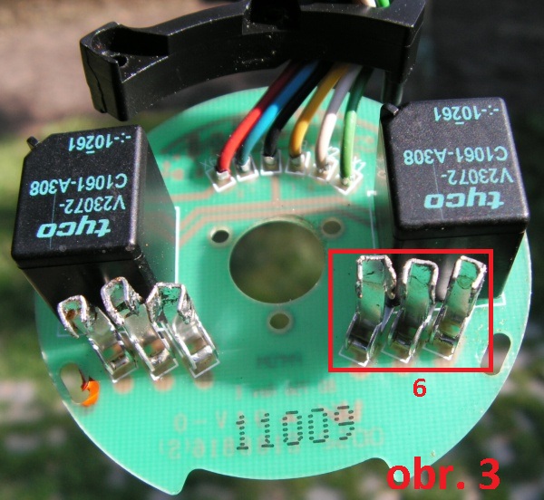 Skusit ci sa hybe nejaky kontakt.